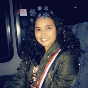 Meet your Posher, Loren